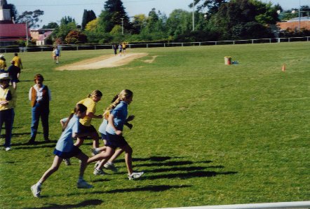 Yes, Yes, I'm winning! pity the race has only just started ;) from the front: Danielle, Me, Nat and Jenni you can't see then Lav